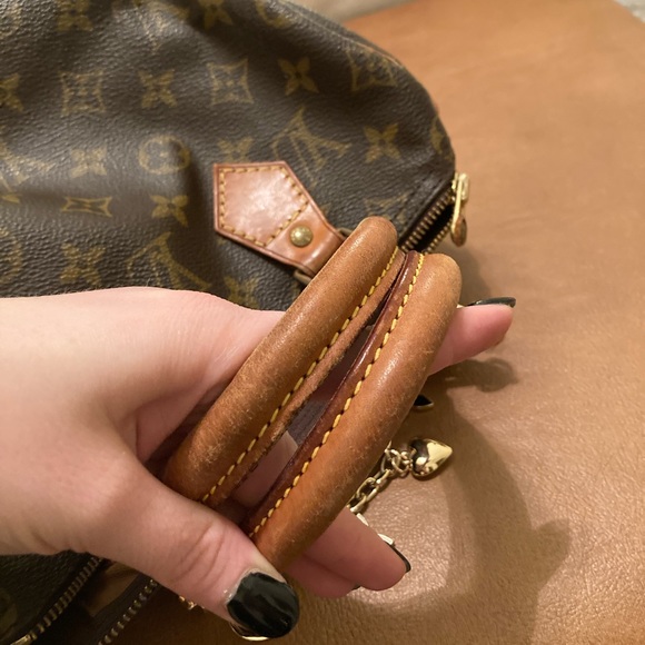 Louis Vuitton Speedy 25 with bag charm - Picture 6 of 6